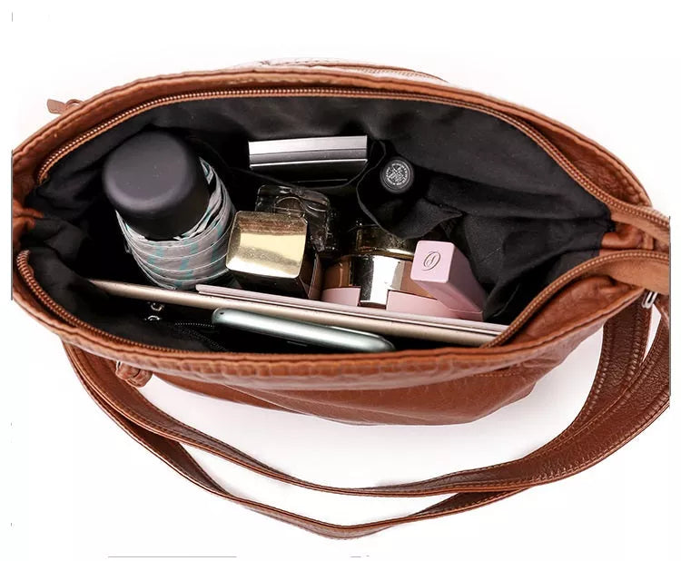 CELINE | LEATHER SHOULDER BAG